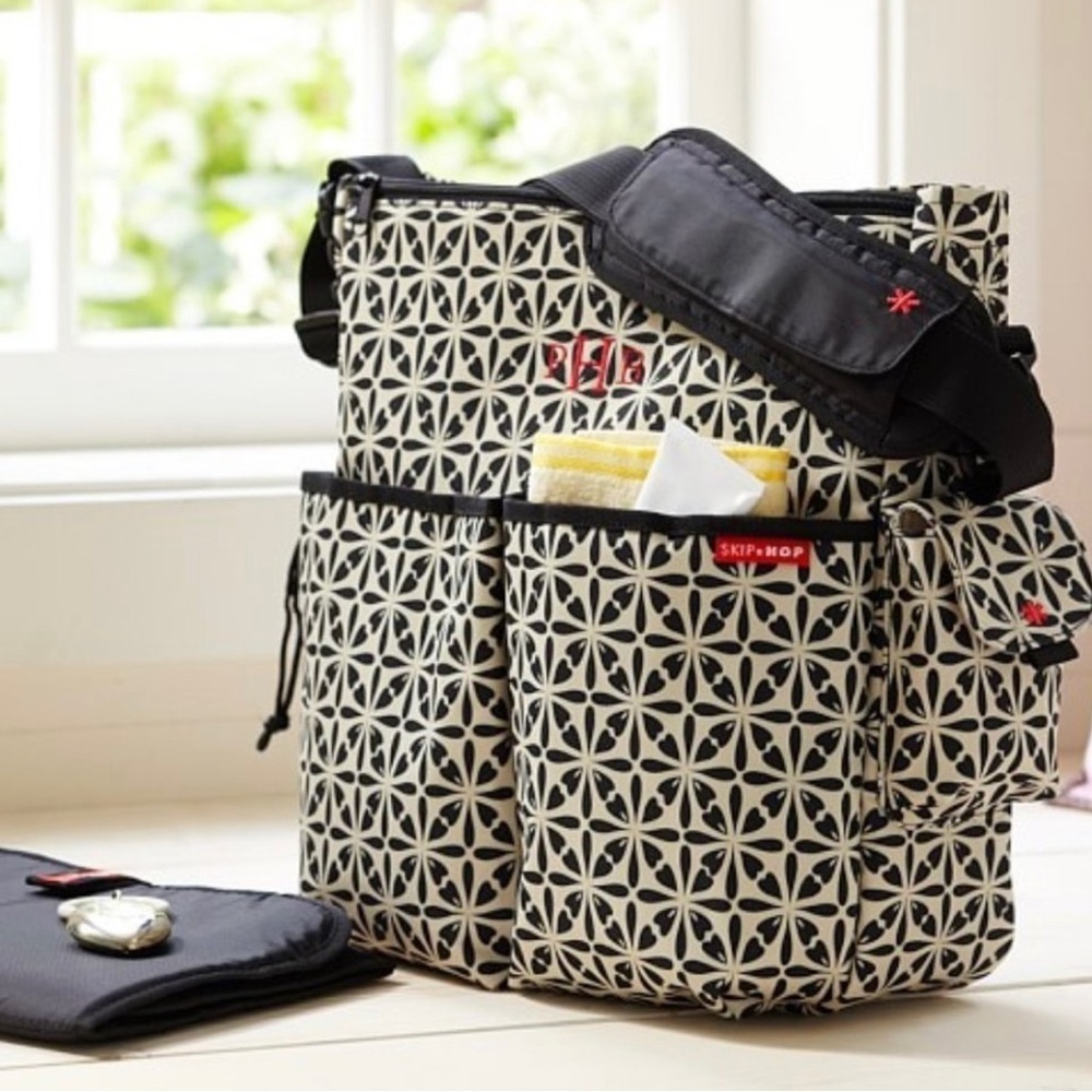 POTTERY BARN Skip Hop Diaper Bag - Picture 2 of 6